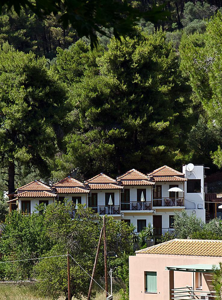 The Pine Trees Aparthotel Agnóndasz Kültér fotó